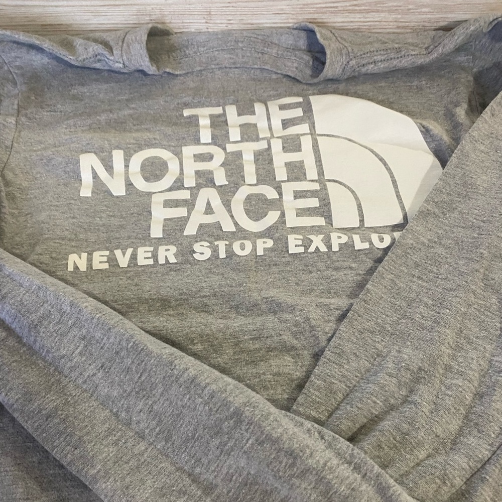 NorthFace Long Sleeve Tee